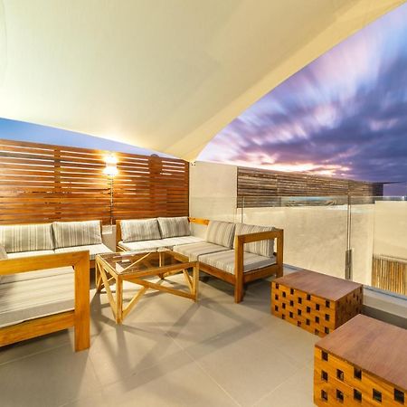 One Bay Residence Unit 15 - Penthouse With Private Roof Top, Jacuzzi And Sea View 格兰贝伊 外观 照片
