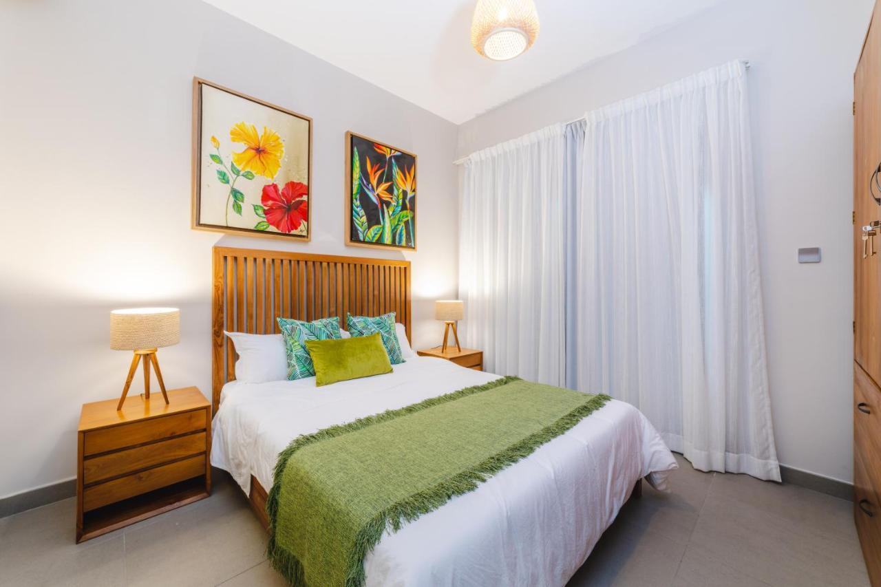 One Bay Residence Unit 15 - Penthouse With Private Roof Top, Jacuzzi And Sea View 格兰贝伊 外观 照片