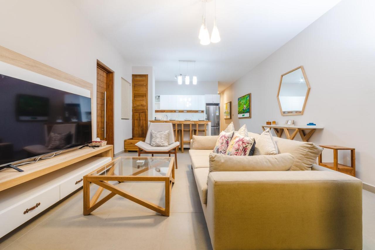 One Bay Residence Unit 15 - Penthouse With Private Roof Top, Jacuzzi And Sea View 格兰贝伊 外观 照片