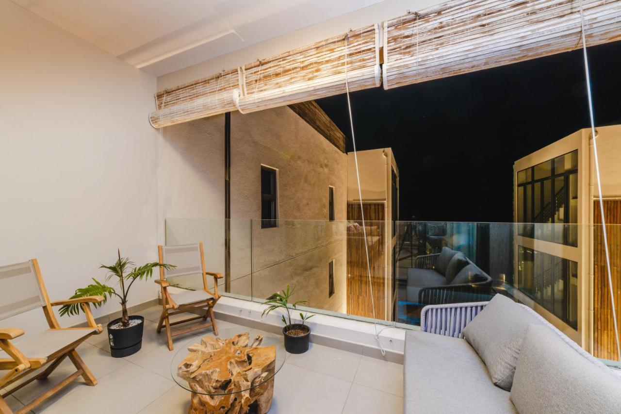 One Bay Residence Unit 15 - Penthouse With Private Roof Top, Jacuzzi And Sea View 格兰贝伊 外观 照片