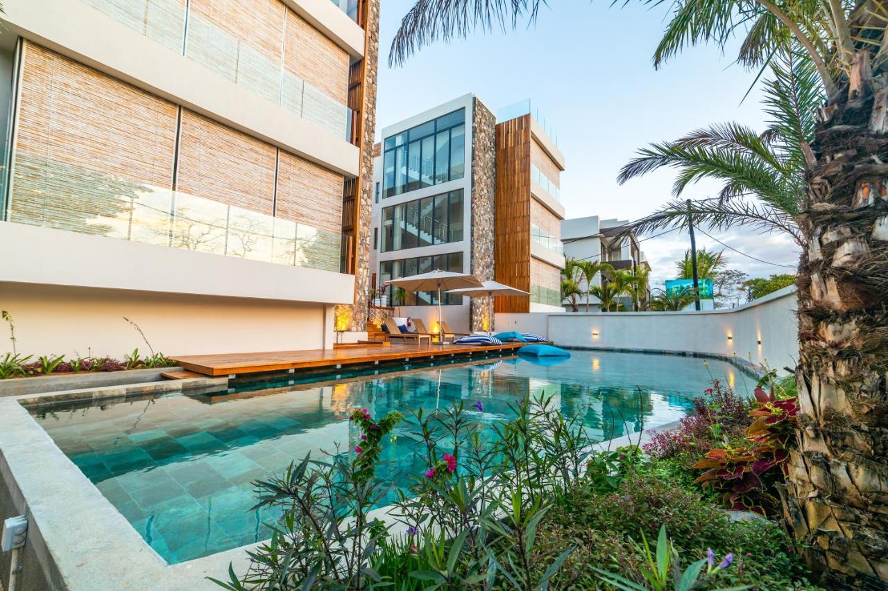 One Bay Residence Unit 15 - Penthouse With Private Roof Top, Jacuzzi And Sea View 格兰贝伊 外观 照片